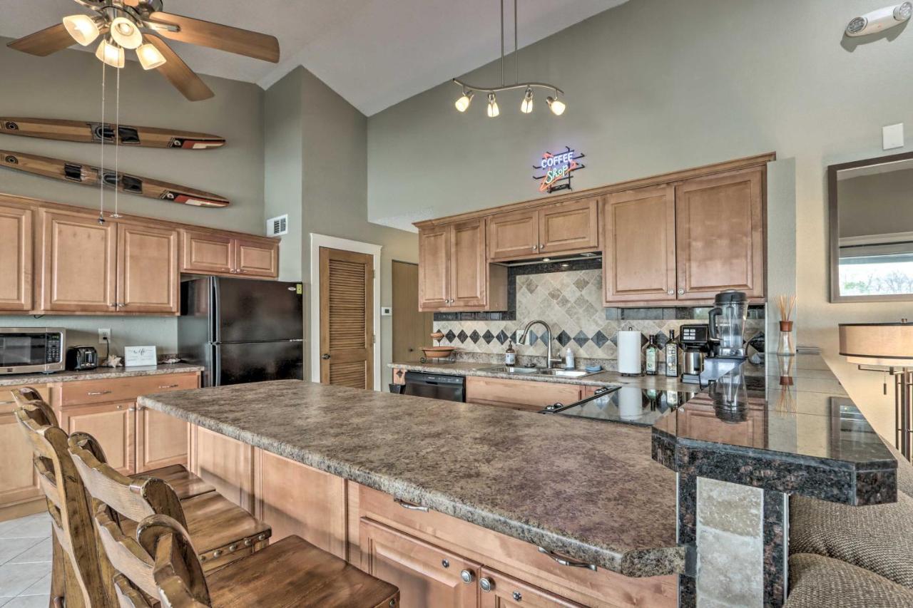 Osage Beach Condo With Lake Of The Ozarks Views Eksteriør bilde